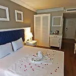 Mara ホテル 4*